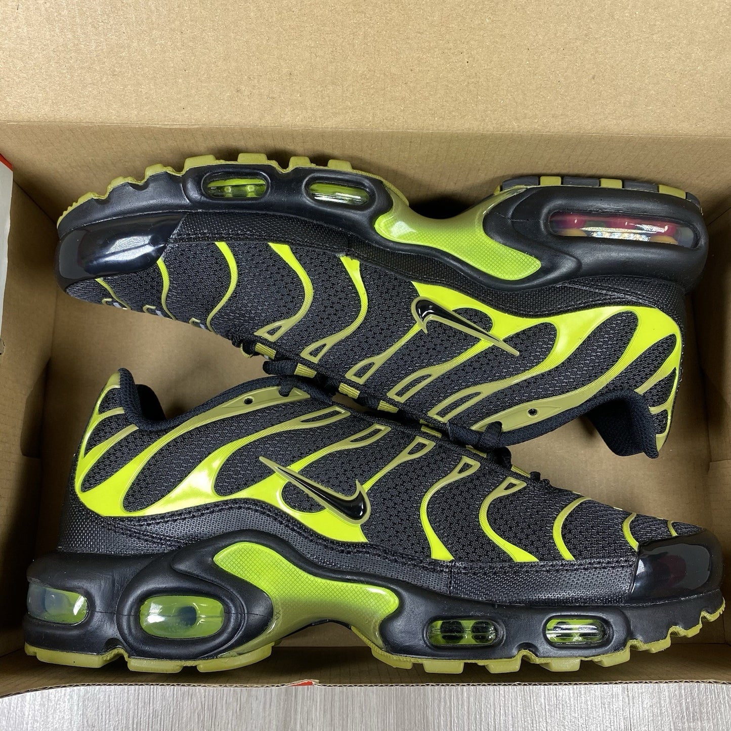 Nike Air Max Plus TN Trainers Black Pacific Moss Size UK6.5 US7.5 DM0032-010