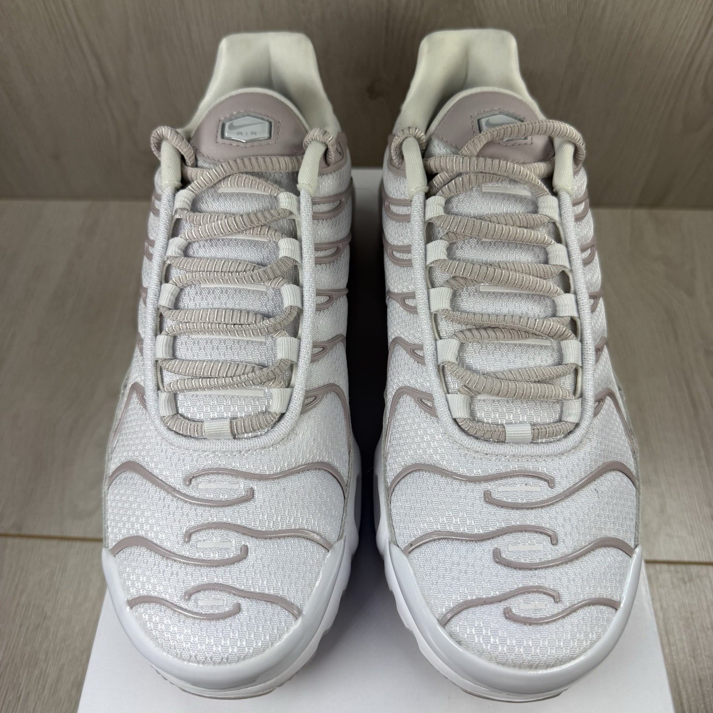 Nike Air Max Plus TN Trainers White Beige Size UK5.5 US8 EU39 HF0665-900