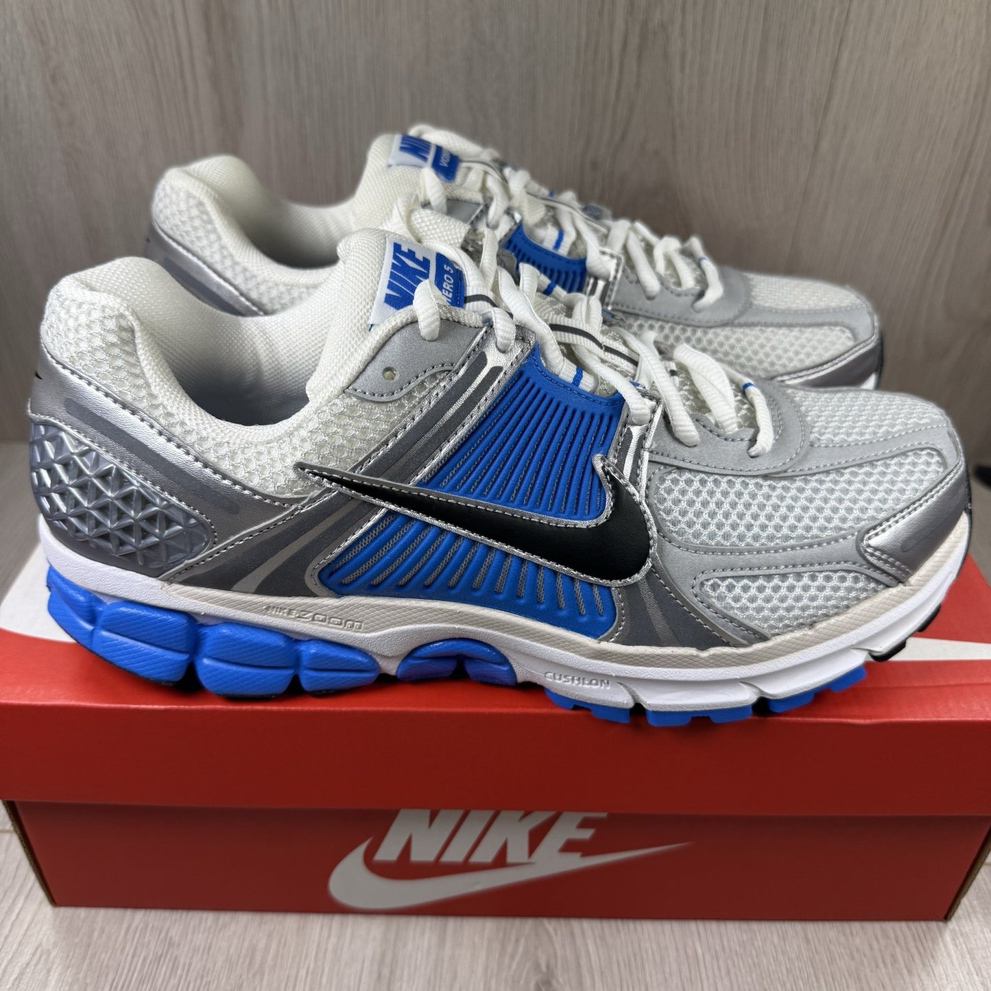 Nike Zoom Vomero 5 MS Trainers Photo Blue White Size UK9 US10 EU44 FJ4151-100