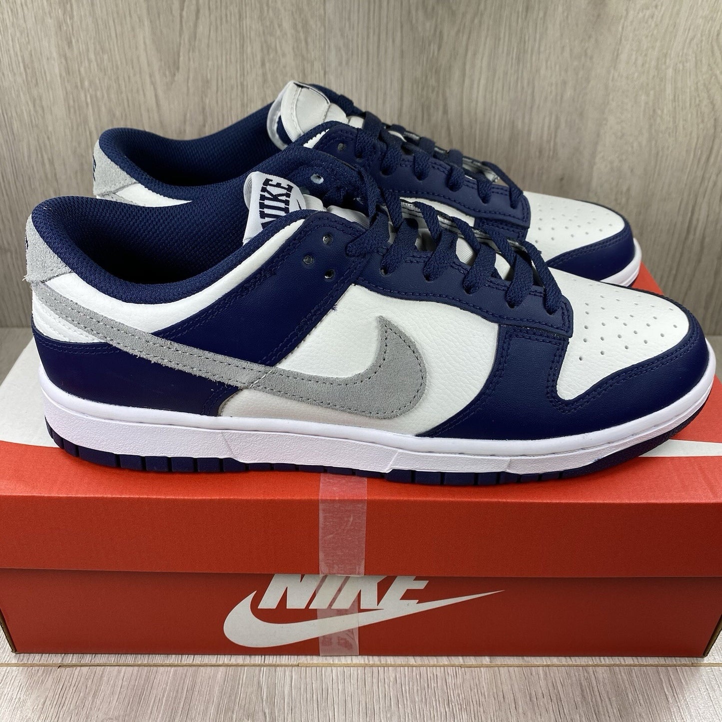 Nike Dunk Low Trainers Midnight Navy Size UK8.5 US9.5 EU43 FD9749-400