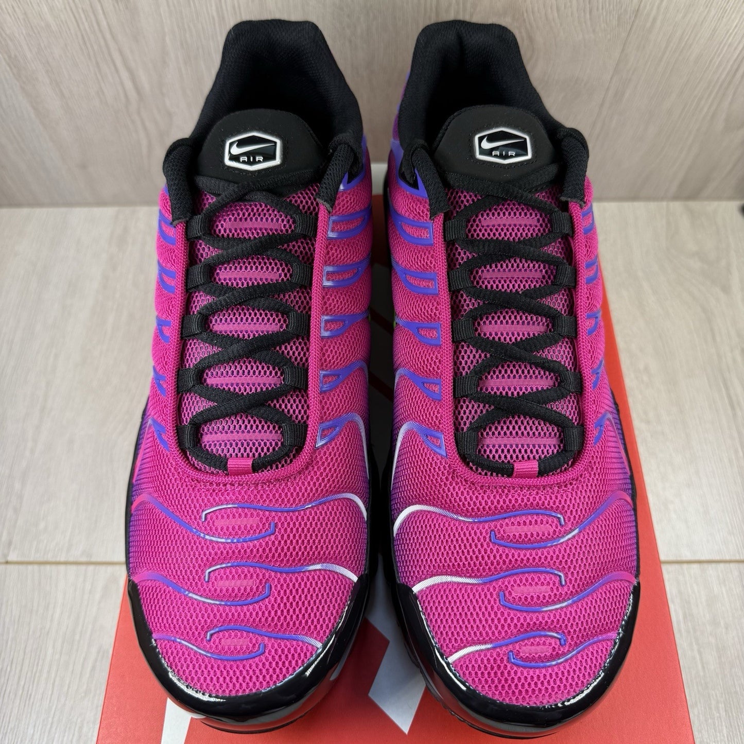 Nike TN Air Max Plus Rebellious Air Fireberry Size UK9 US10 EU44 604133-610