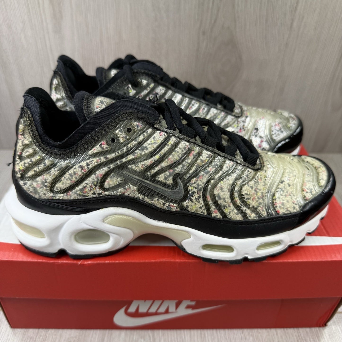 Nike Air Max Plus TN Trainers Pebbles Size UK3.5 US6 EU36.5 AR0970-001