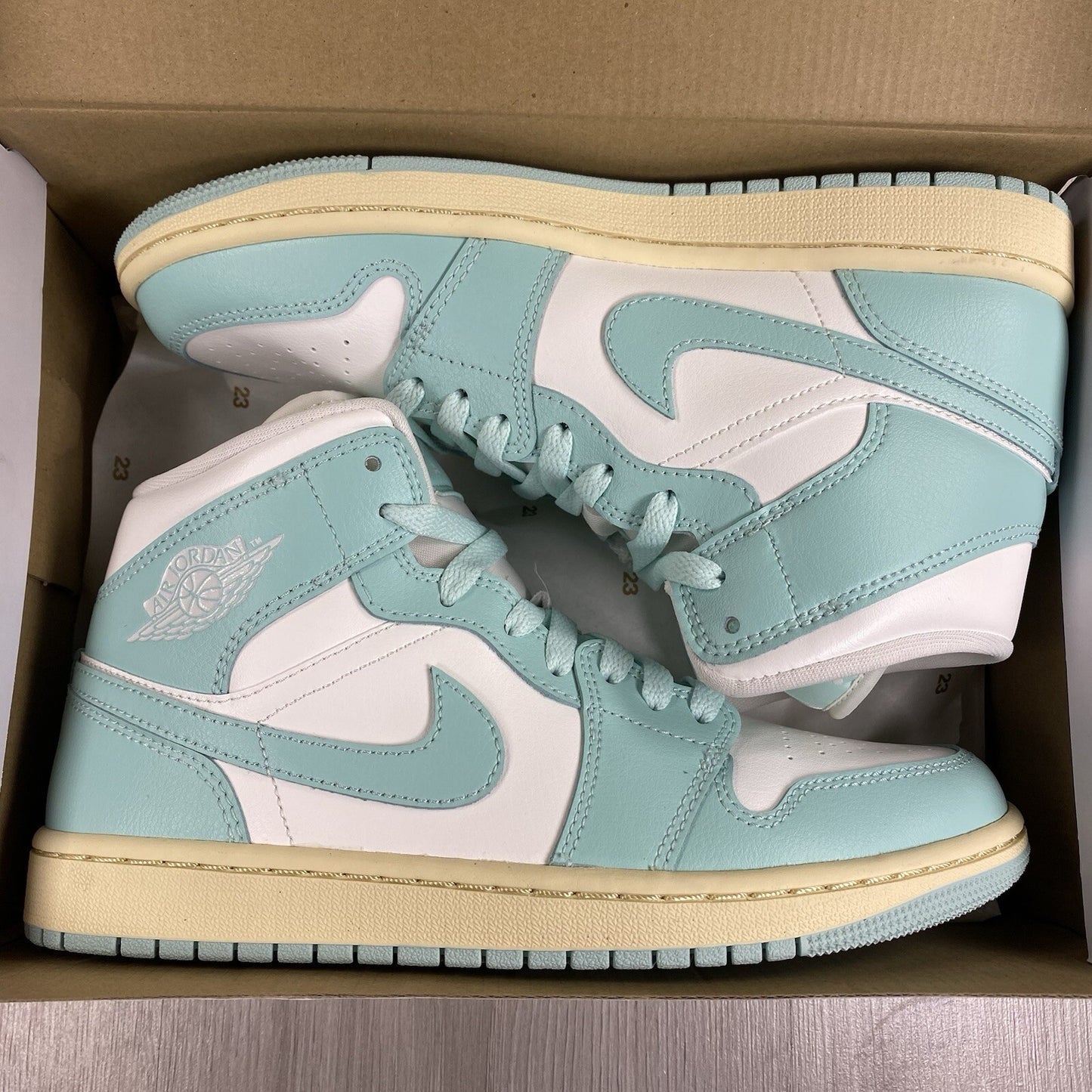 Nike Air Jordan 1 Mid Light Dew Trainers Size UK5.5 US6 EU39 BQ6472-132