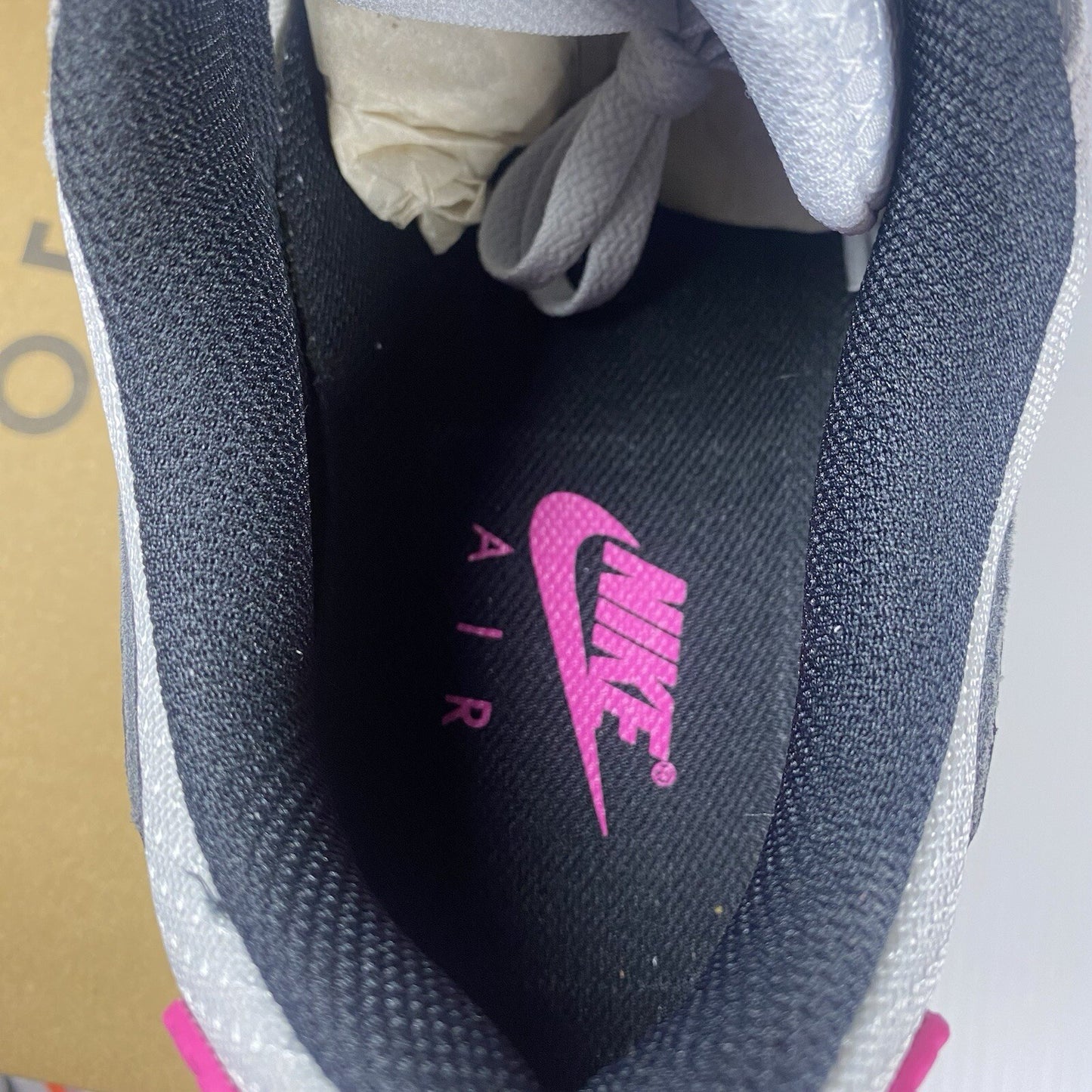 Nike Air Max 90 Trainers Dunkin Donughts UK8.5 US9.5 EU43 FN6958-003