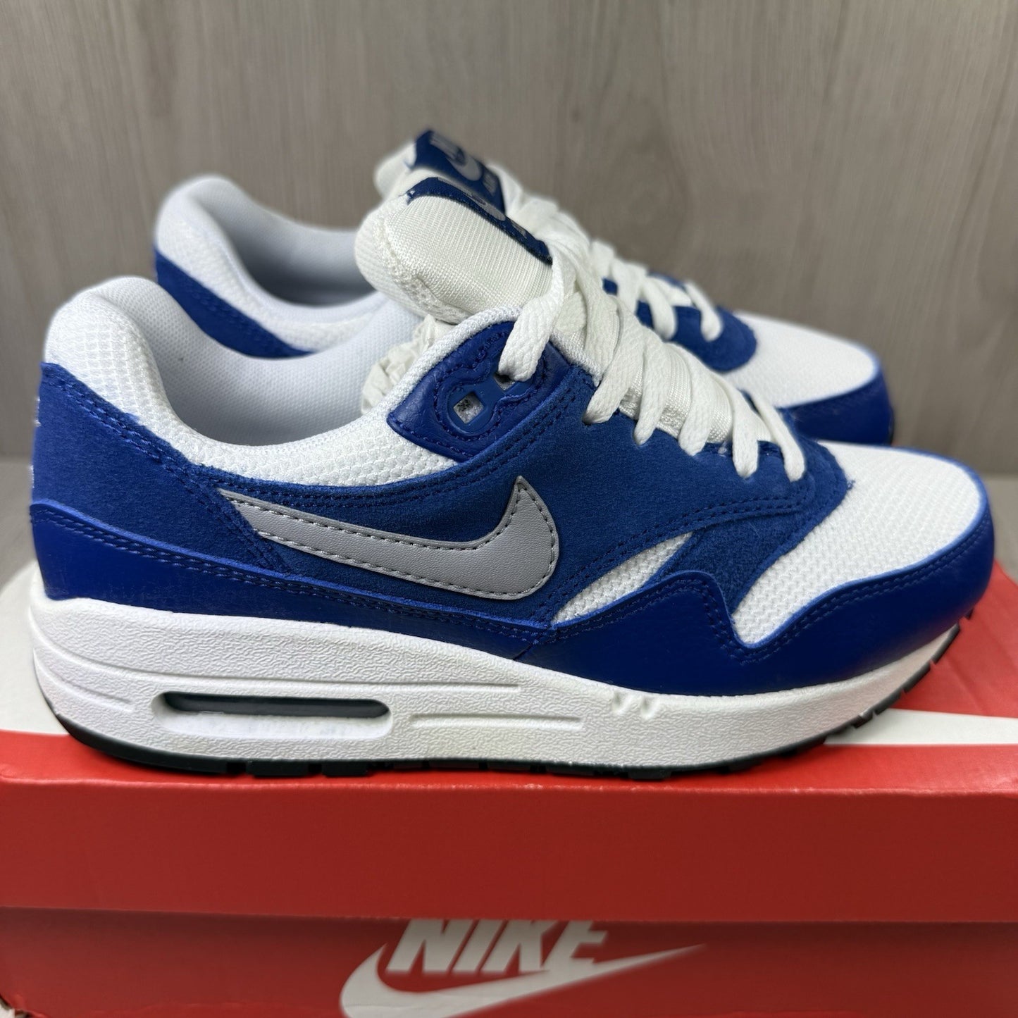 Nike Air Max 1 Trainers White Gym Blue Size UK3 US3.5 EU35.5 555766-111