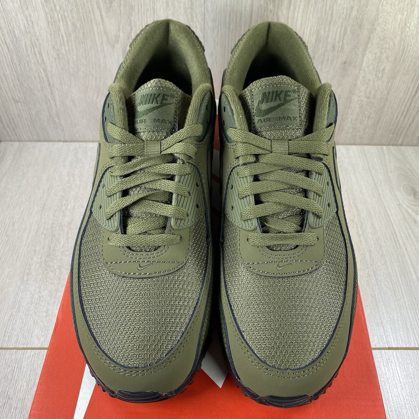 Nike Air Max 90 Trainers Shoes Green Black Size UK7.5 US8.5 EU42 HQ3828-200 NEW