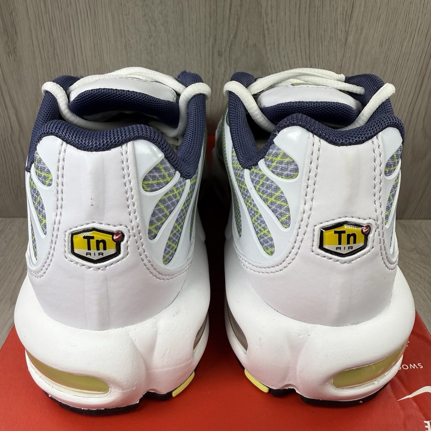 Nike Air Max Plus TN Trainers Pebble Grey Lime Size UK6 US7 EU40 HV6227-001