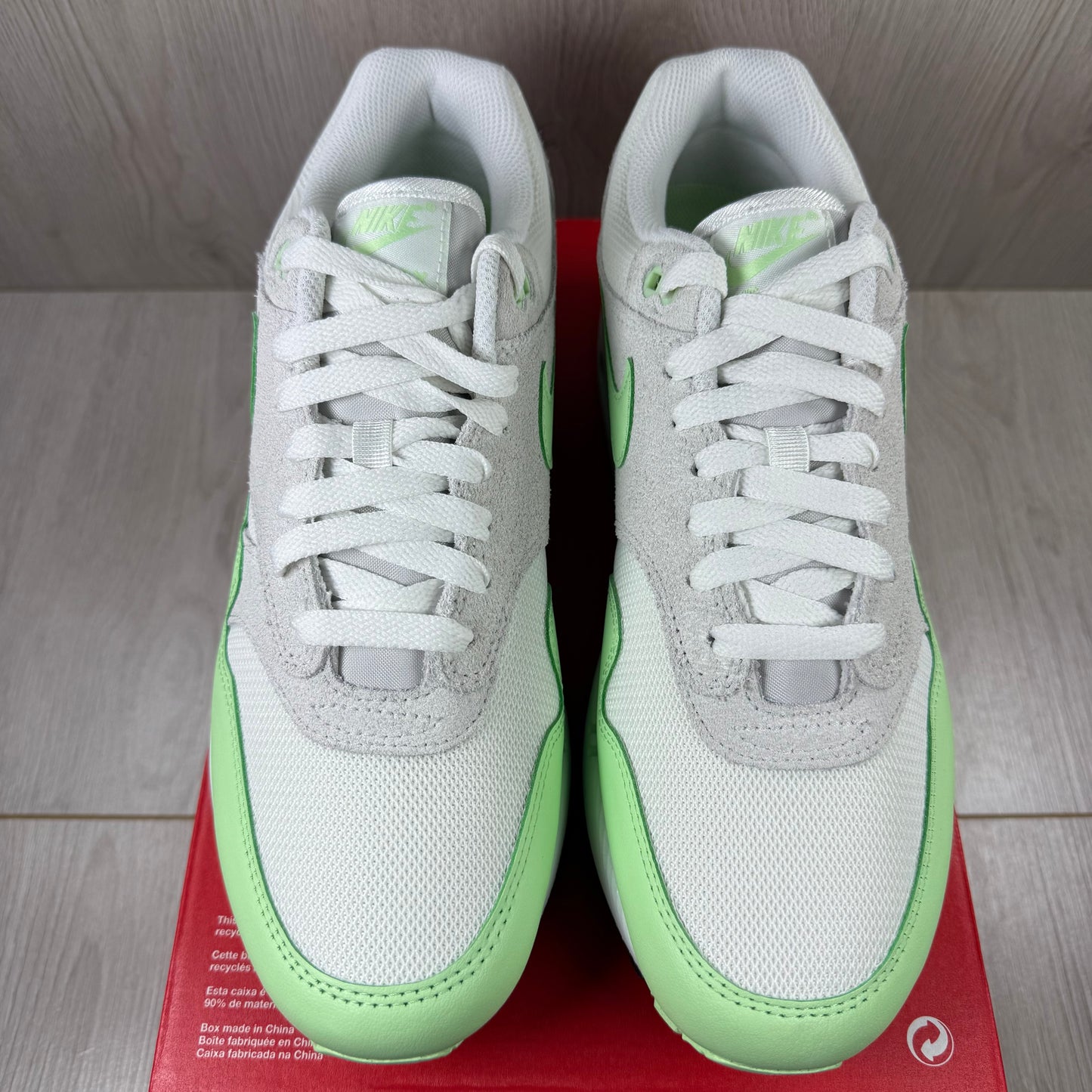 Nike Air Max 1 Essential Photon Dust Vapour Green