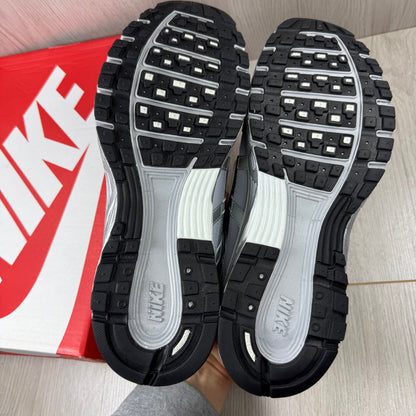 Nike P-6000 Metallic Silver Wolf Grey