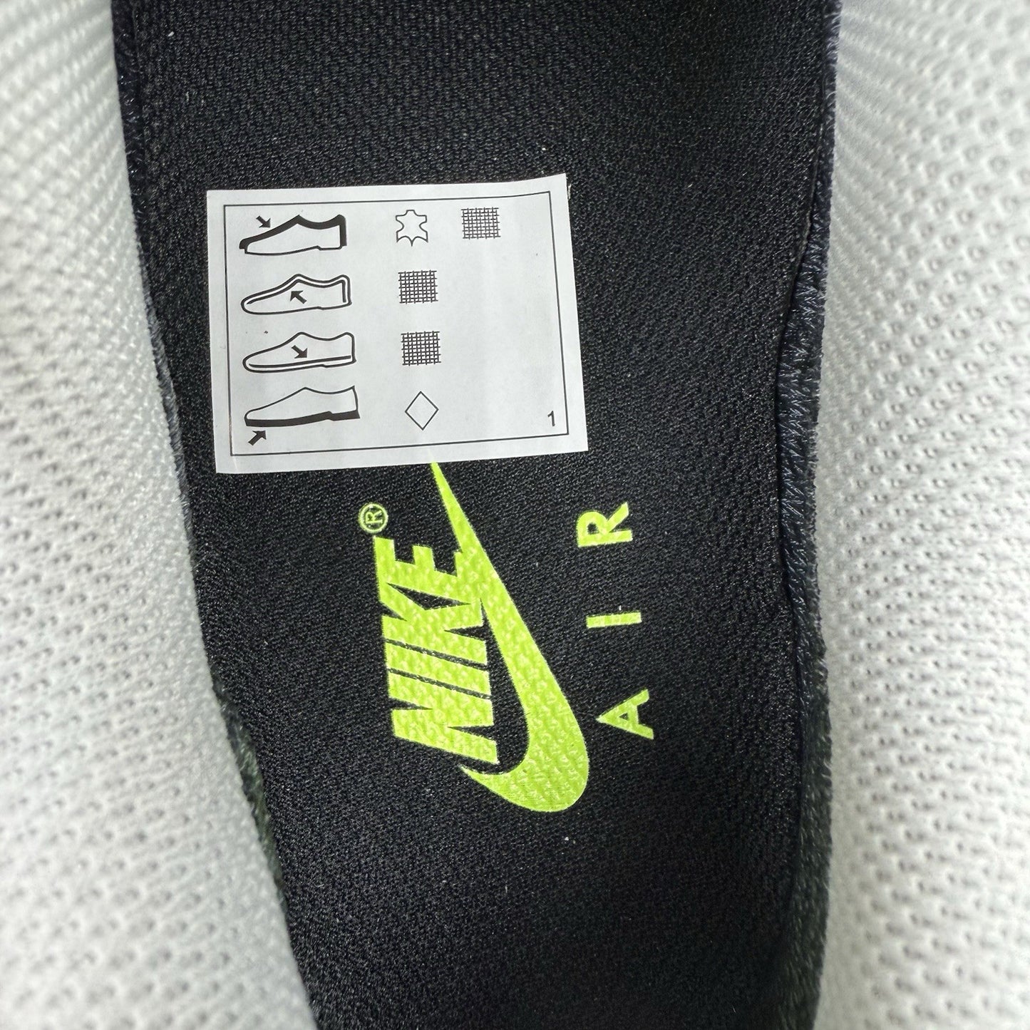 Nike Air Max 90 Gore-Tex Trainers White Grey Volt UK8 US9 EU42.5 FD5810-102