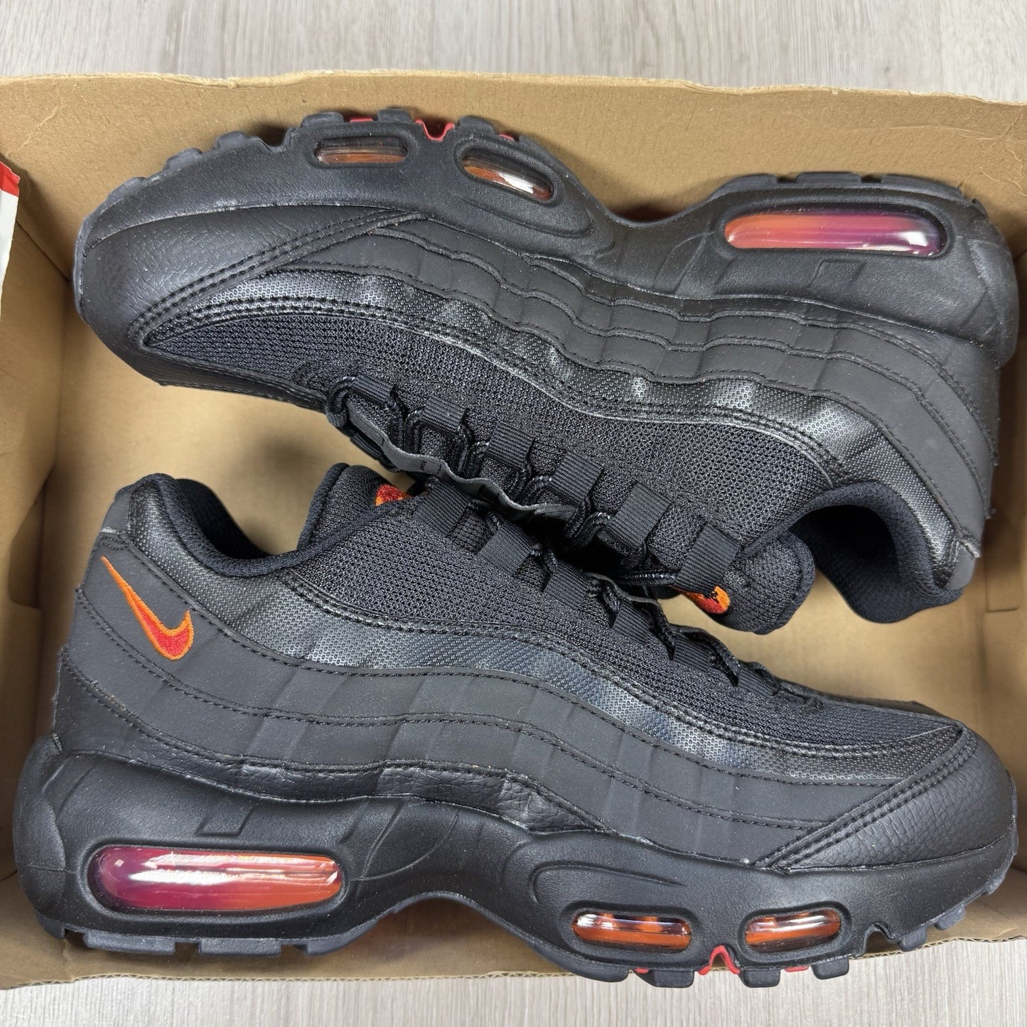 Nike Air Max 95 Trainers Black Red Safety Orange UK6.5 US7.5 EU40.5 FZ4626-002
