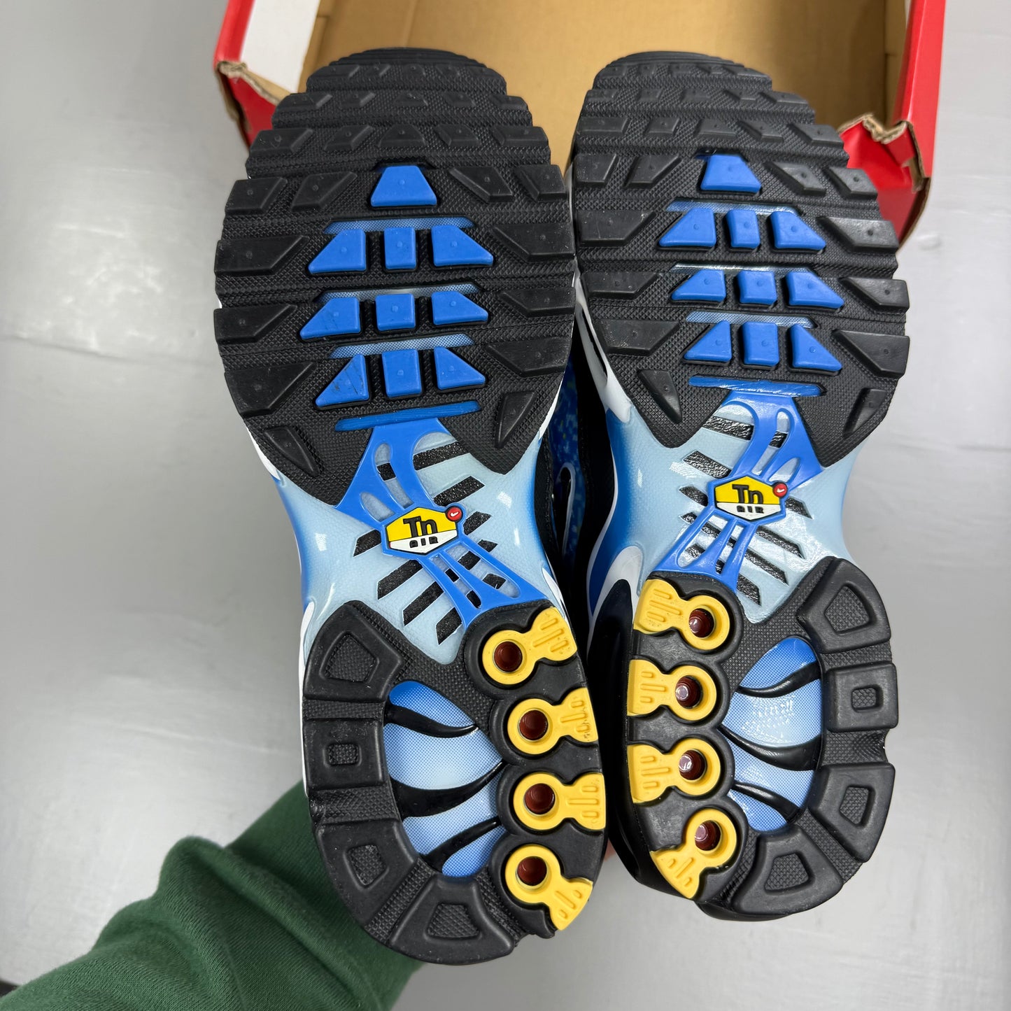 Nike TN Air Max Plus Napoli HM0718-400