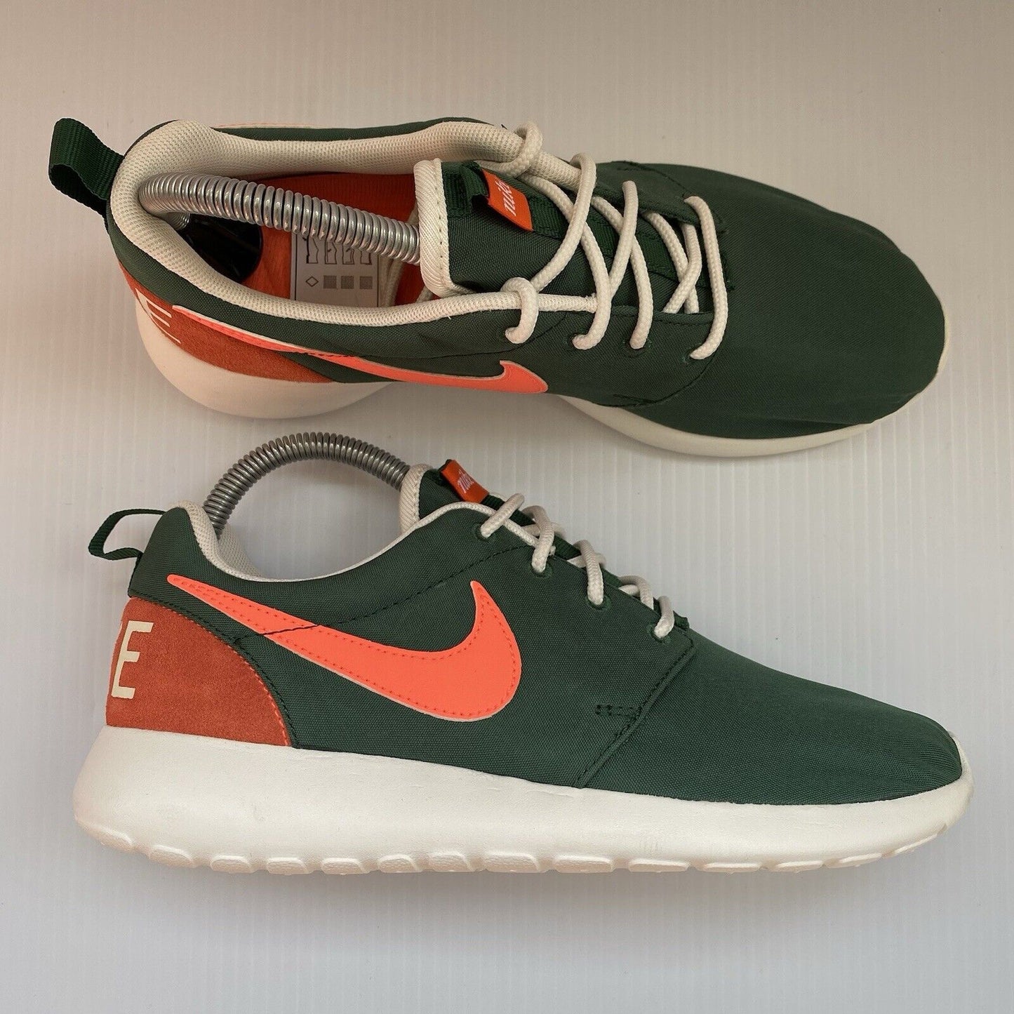 Nike Roche Run Women’s Trainers Green White UK4.5 US7 EU38 820200-381 2015 NEW