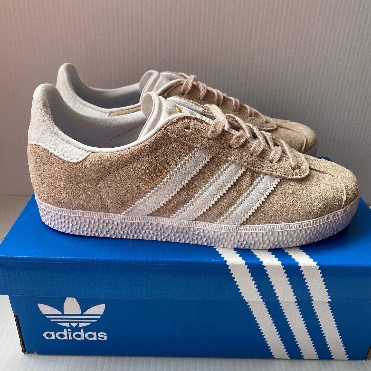 ADIDAS GAZELLE Kids Unisex Trainers Peach White UK3 US3.5 EU35 1/2 H01512 NEW