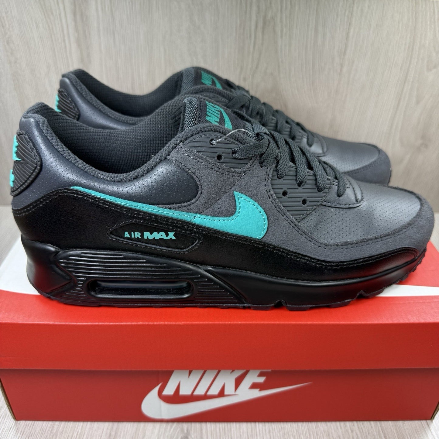 Nike Air Max 90 Trainers Black Clear Jade Size UK10.5 US11.5 EU45.5 IF0670-002