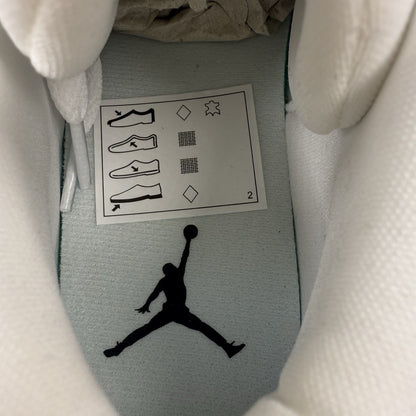 Nike Air Jordan 4 RM Trainers White Metallic Size UK5 US7.5 EU38.5 AQ9129-101