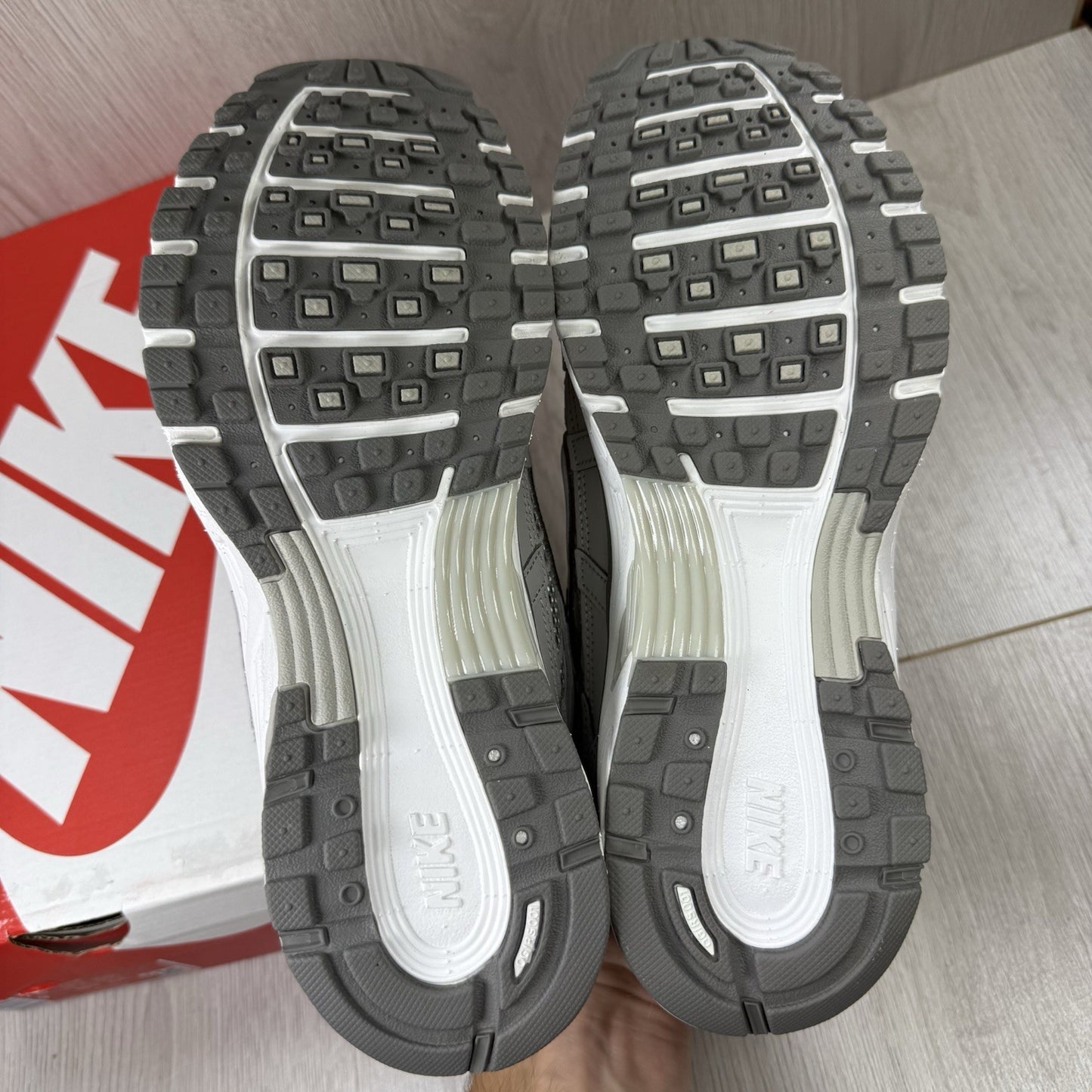 Nike P-6000 Trainers Light Iron Ore Silver Size UK6.5 US7.5 EU40.5 FN6837-012
