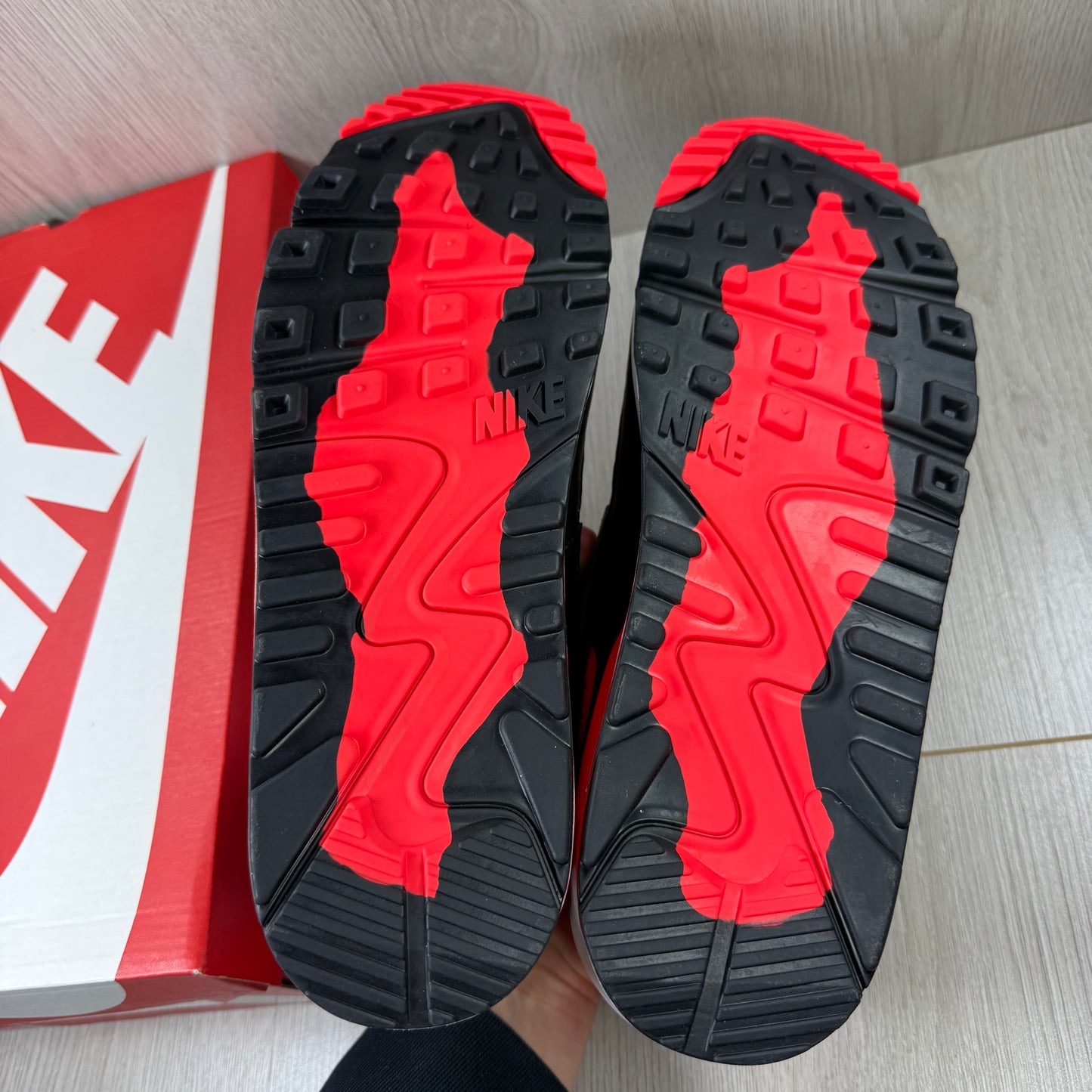 Nike Air Max 90 GORE-TEX 'Infrared'