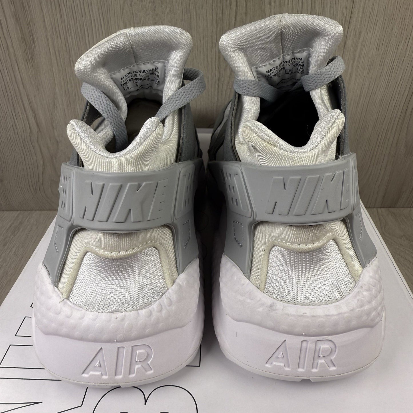 Nike ID Air Huarache Trainers White Grey Size UK5 US7.5 EU38.5 FD9782-900