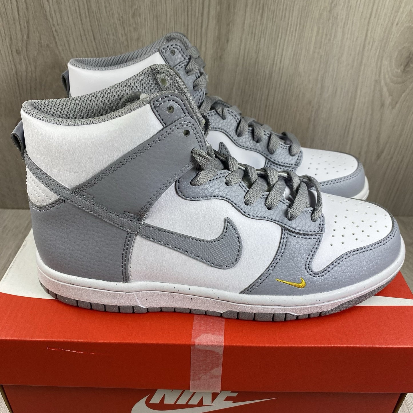 Nike Dunk High Trainers Wolf Grey Marigold Size UK4 US4.5 EU36.5 FD9773-001