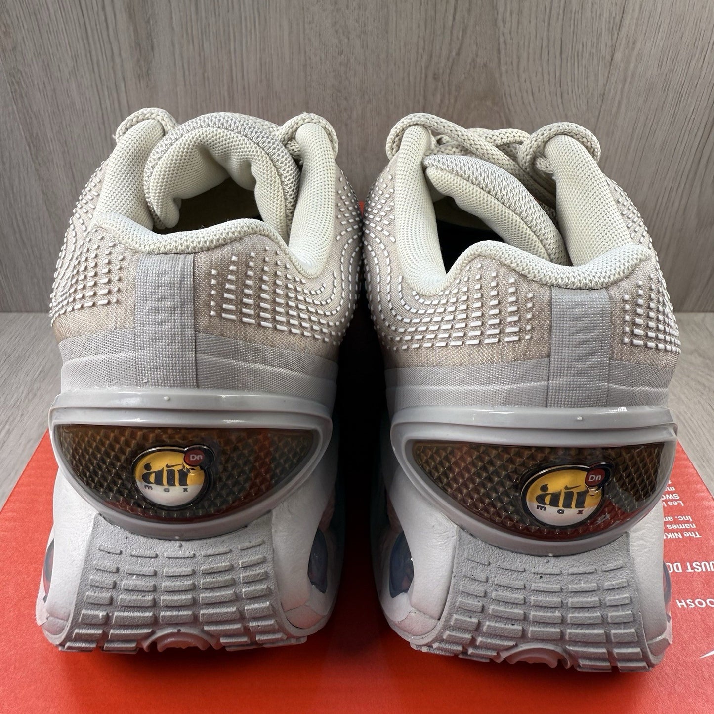 Nike Air Max DN Trainers Light Orewood Brown Size UK7 US9.5 EU41 FJ3145-101