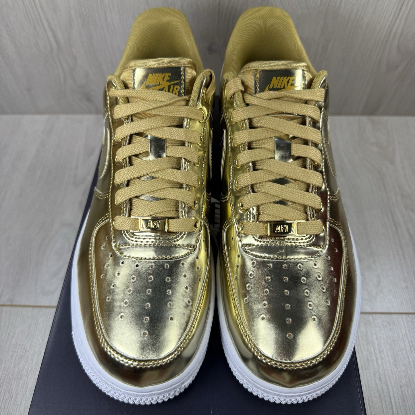 Nike Air Force 1 Low Trainers Metallic Gold Size UK6.5 US9 EU40.5 CQ6566-700