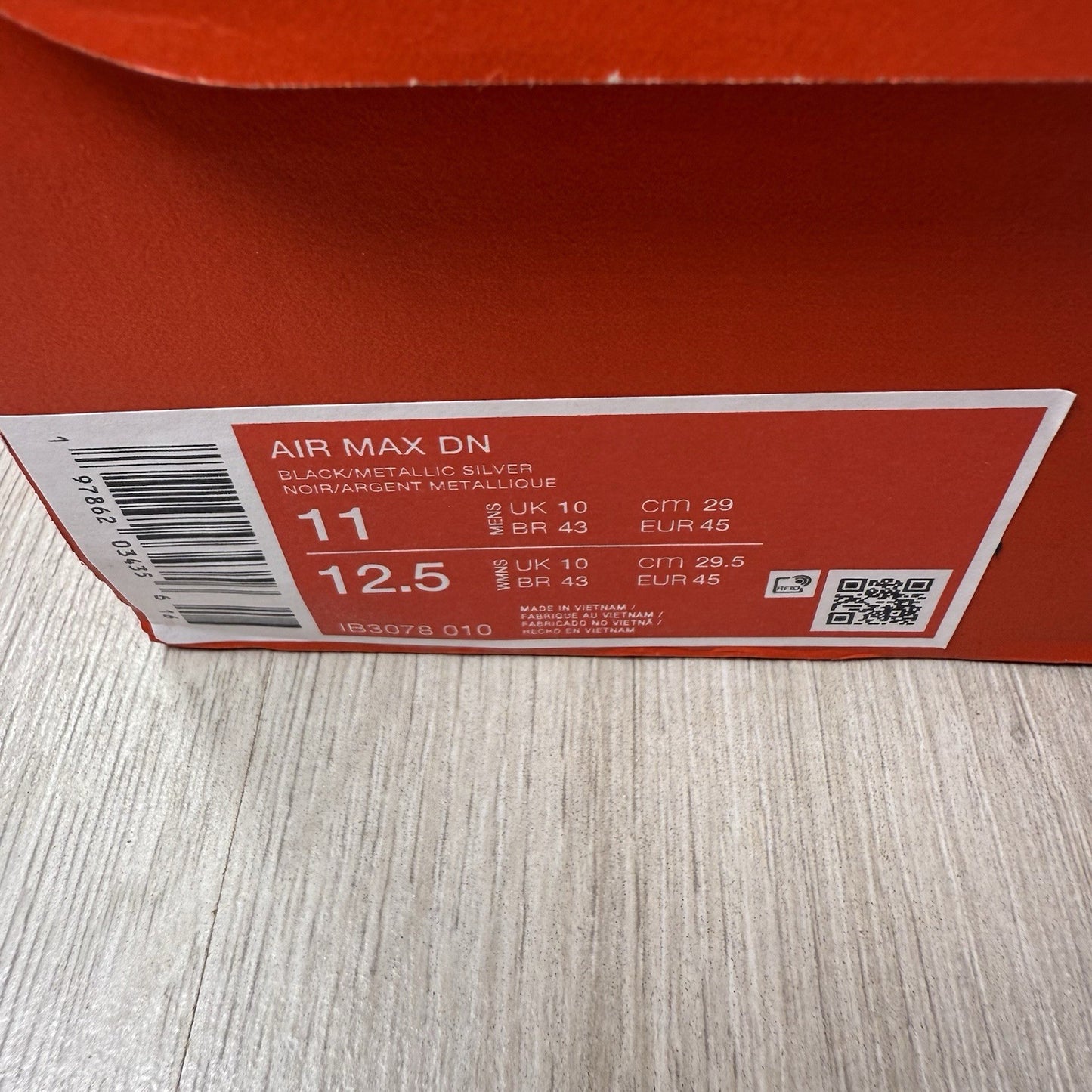 Nike Air Max DN Trainers Black Olive Aura Size UK10 US11 EU45 IB3078-010