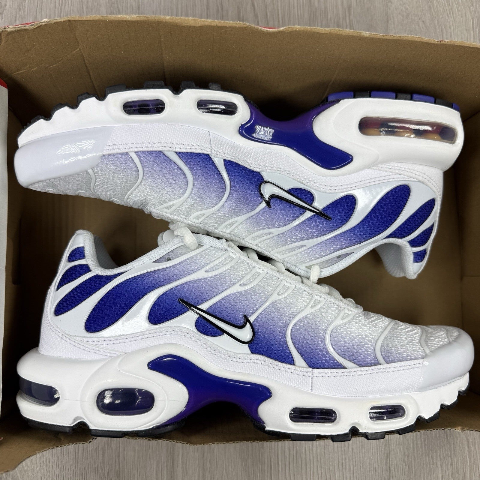Nike TN Air Max Plus Trainers White Wild Grape Size UK6 DM0032 1058