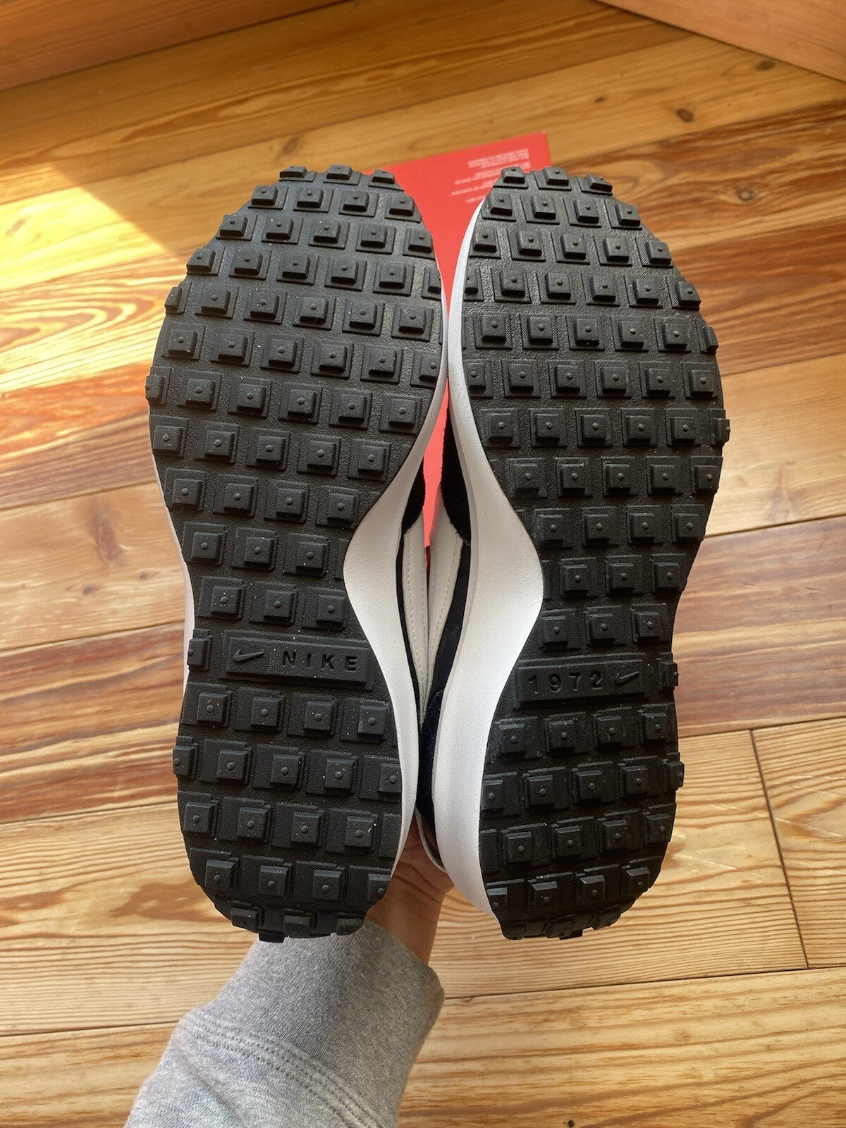 Nike Waffle Debut Trainers Black White Size UK7.5 DH9522-0014