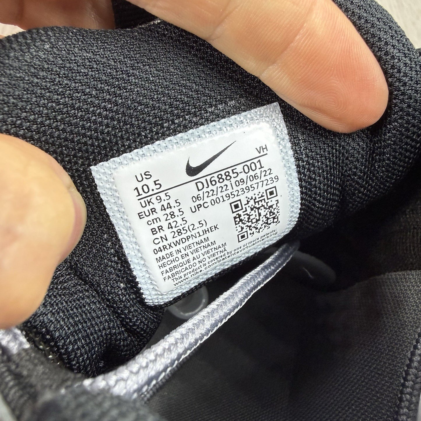 Nike Air Max 97 Trainers Smoke Grey Volt White Size UK9.5 DJ6885-0016