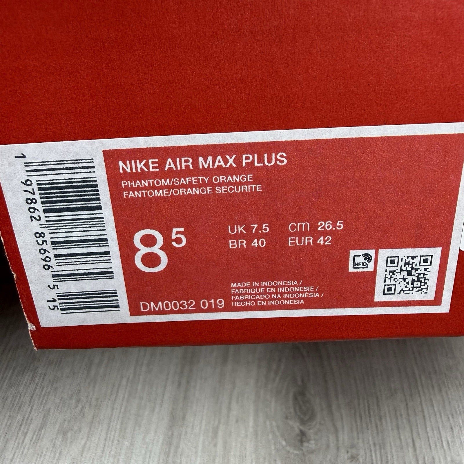 Nike Air Max Plus TN Trainers Phantom Safety Orange Size UK7.5 DM0032-0197