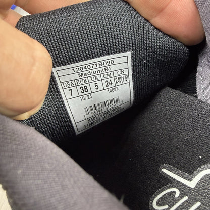 Brooks Ghost 16 Medium Trainers Black White Grey Size UK5 EU38 1204071B0906