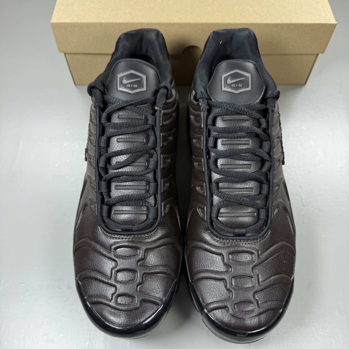 Nike Air Max Plus TN Premium Trainers Paris Black Size UK8.5 HJ4519-2006