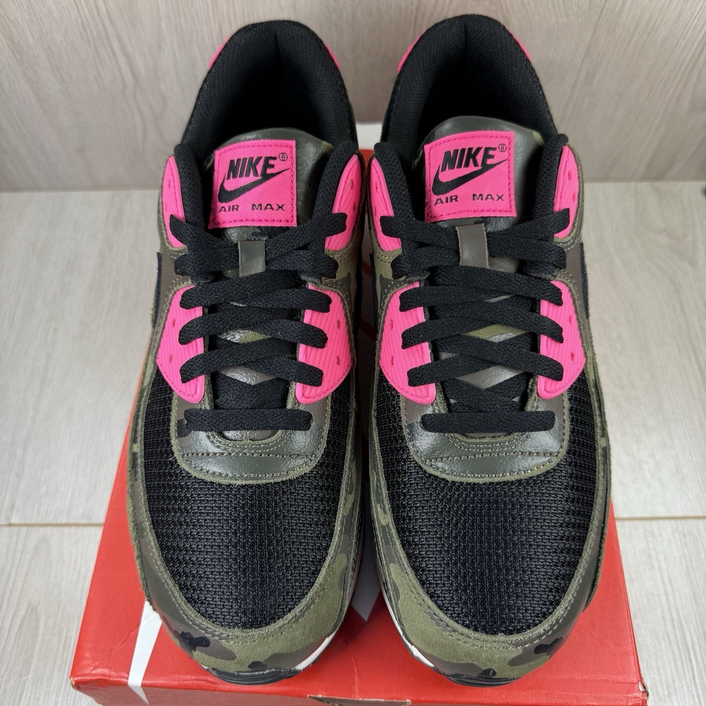 Nike Air Max 90 Trainers Camo Pack Sequoia Hyper Pink UK9.5  IF1721-30010