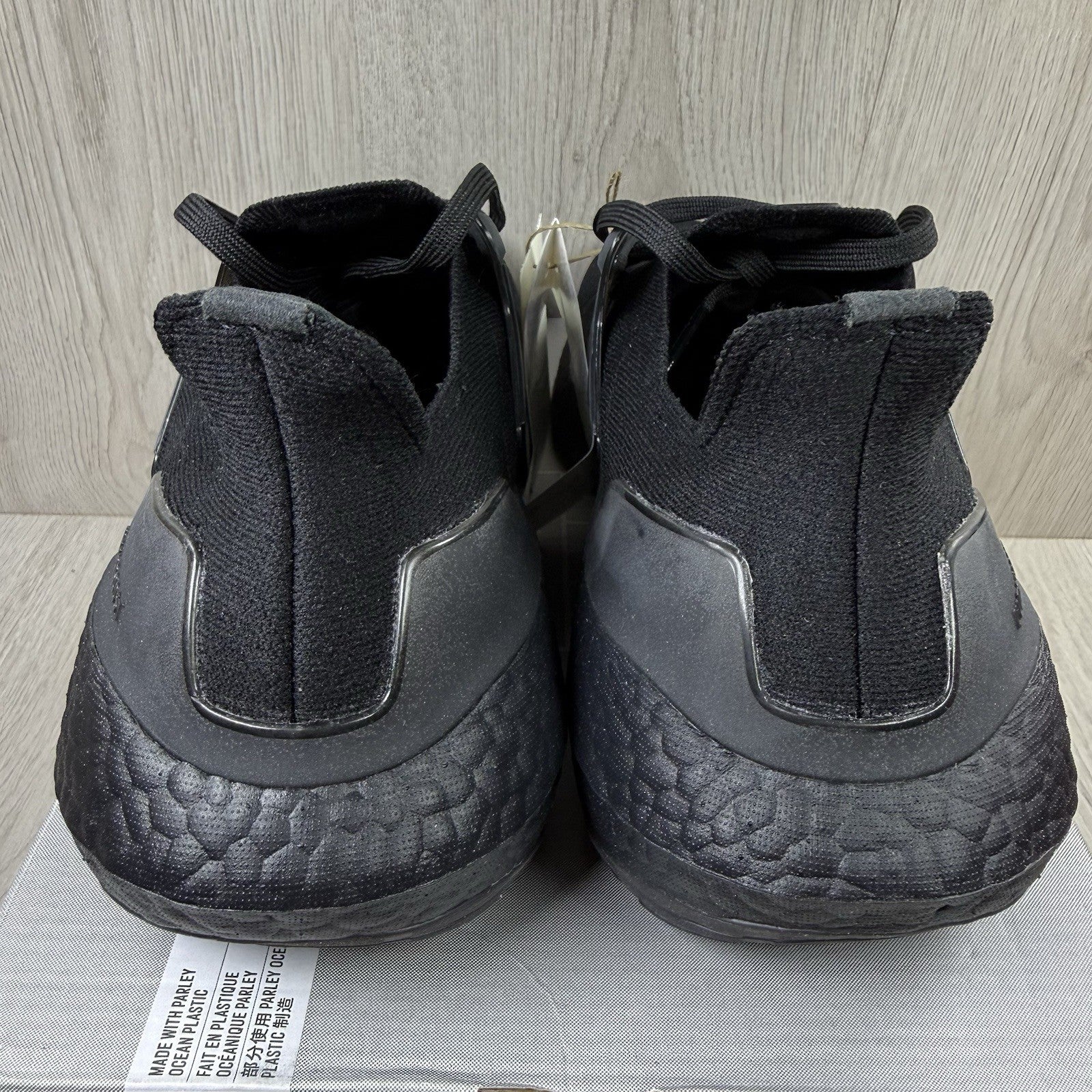 Adidas Ultra Boost 22 Trainers Triple Black Size UK10 EU42 2/3 GZ012712