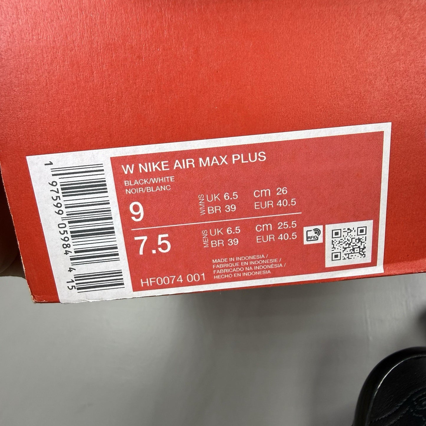 Nike Air Max Plus TN Tiempo Trainers Black White Size UK6.5 HF0074 0016