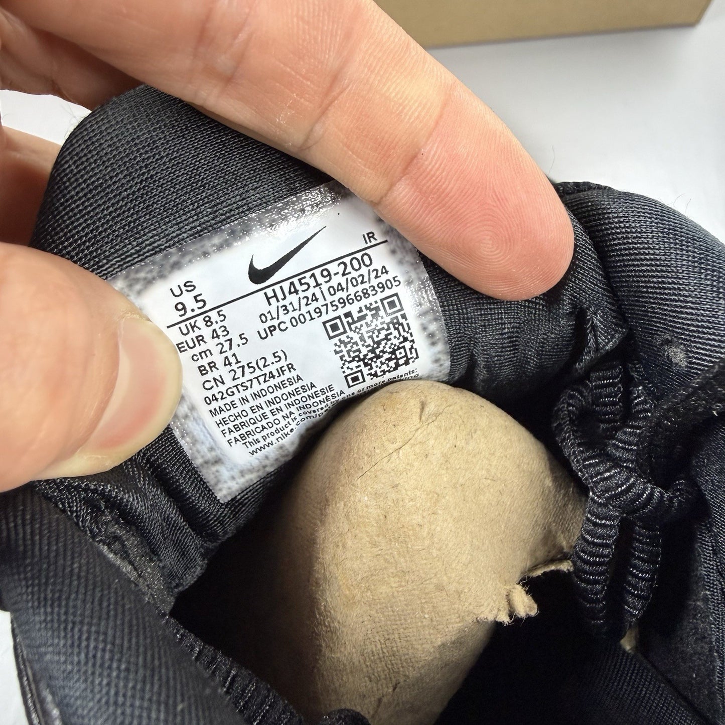 Nike Air Max Plus TN Premium Trainers Paris Black Size UK8.5 HJ4519-2009