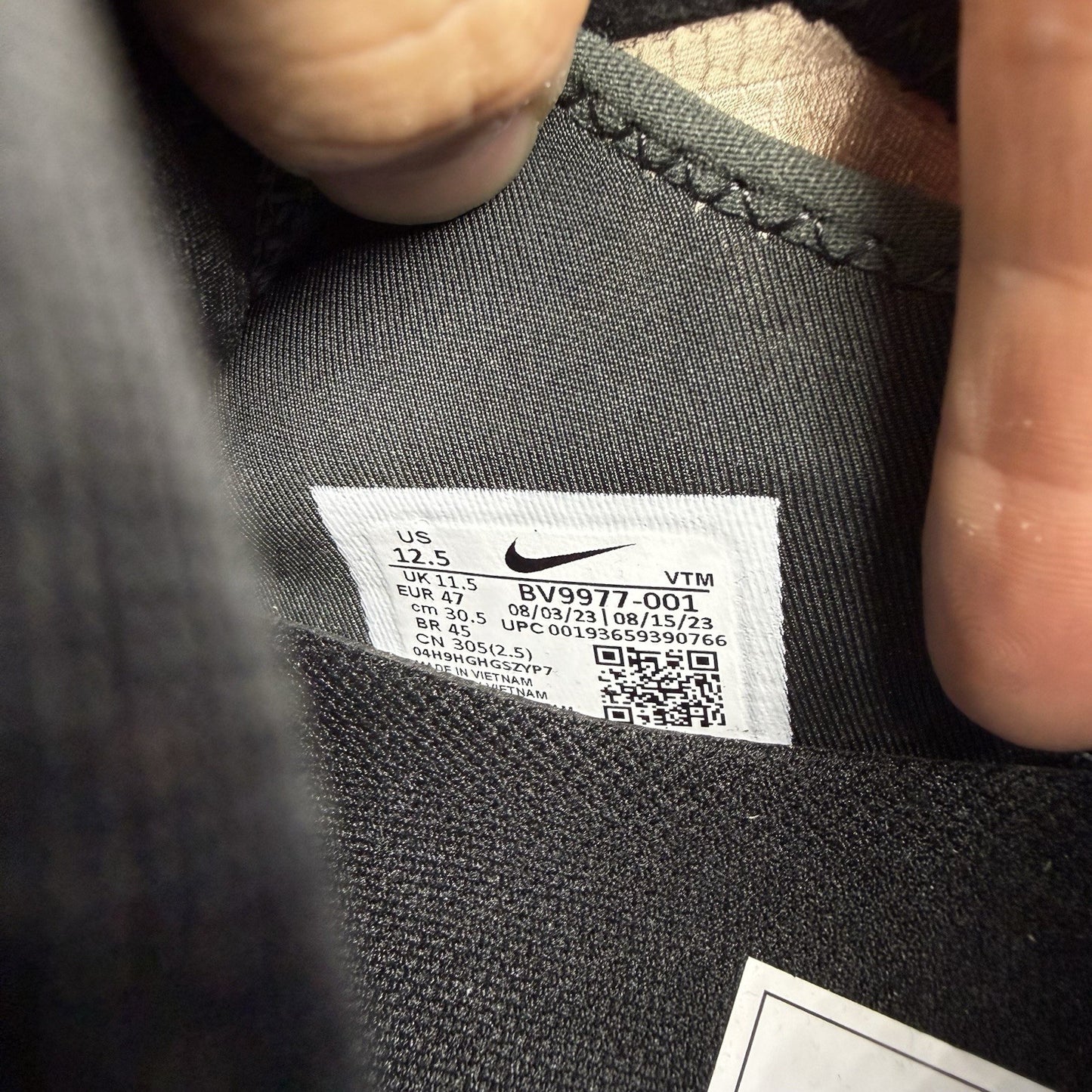 Nike Air Max 2090 Trainers Black Wolf Grey Size UK11.5 BV9977-00113