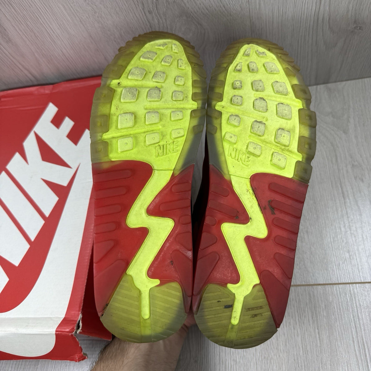 Nike Air Max 90 Ice Trainers Gym Red Size UK8 EU42.5 631748-6003