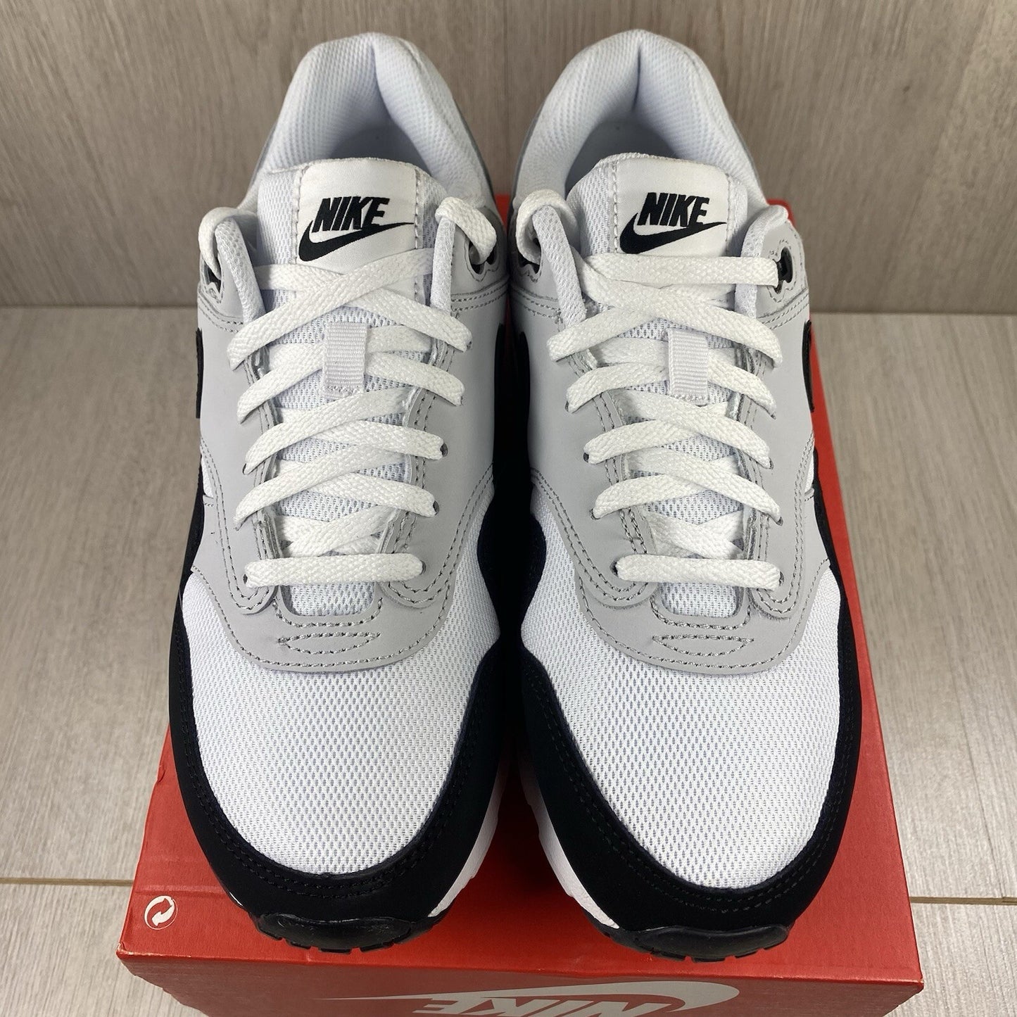 Nike Air Max 1 Trainers White Black Size UK6 DZ3307-1062