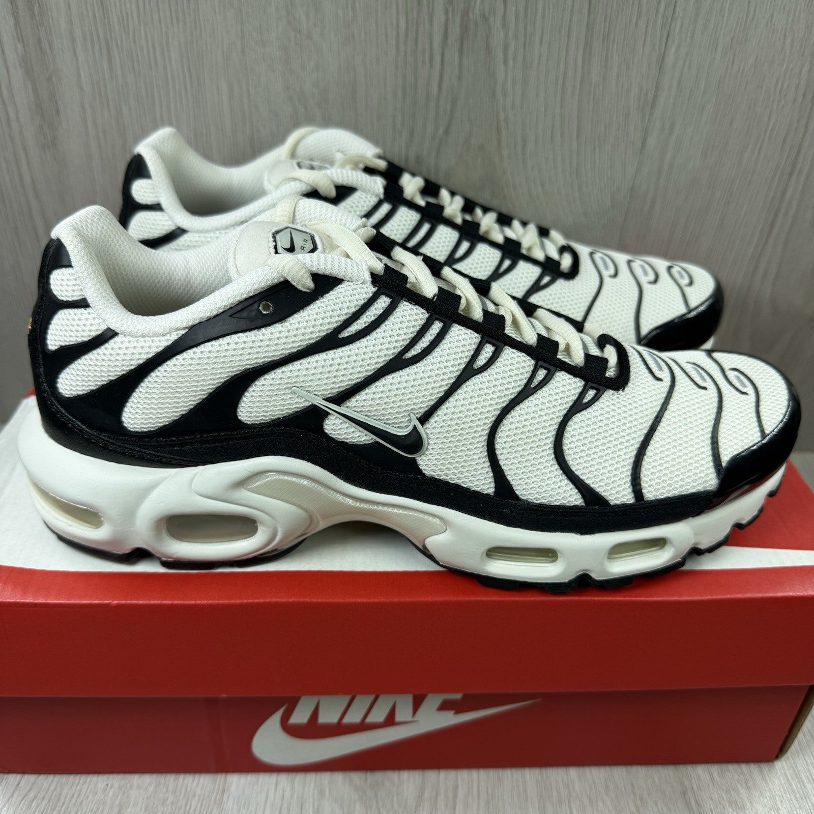 Nike Air Max Plus TN Trainers Panda Black White Size UK7 FV6264-0019