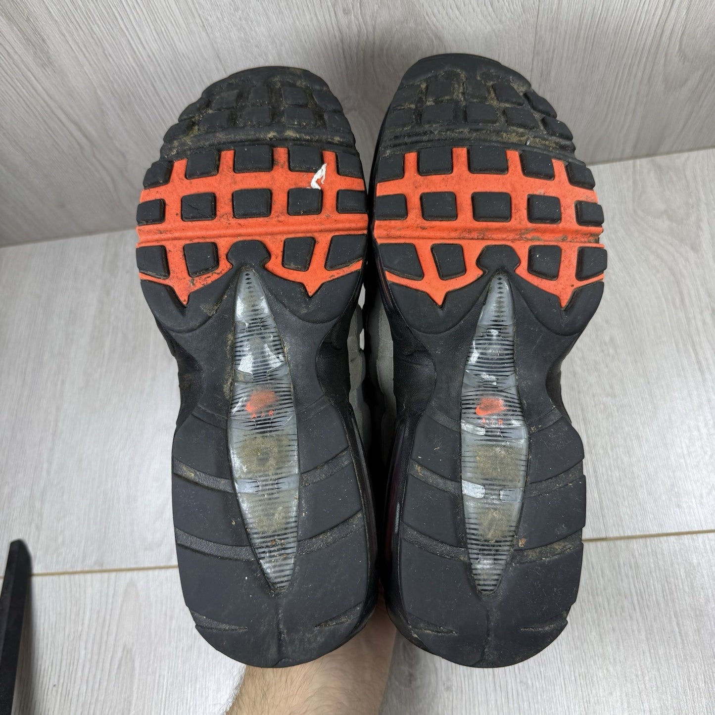 Nike Air Max 95 Trainers Black Hyper Crimson Size UK7.5 FV4710 0024