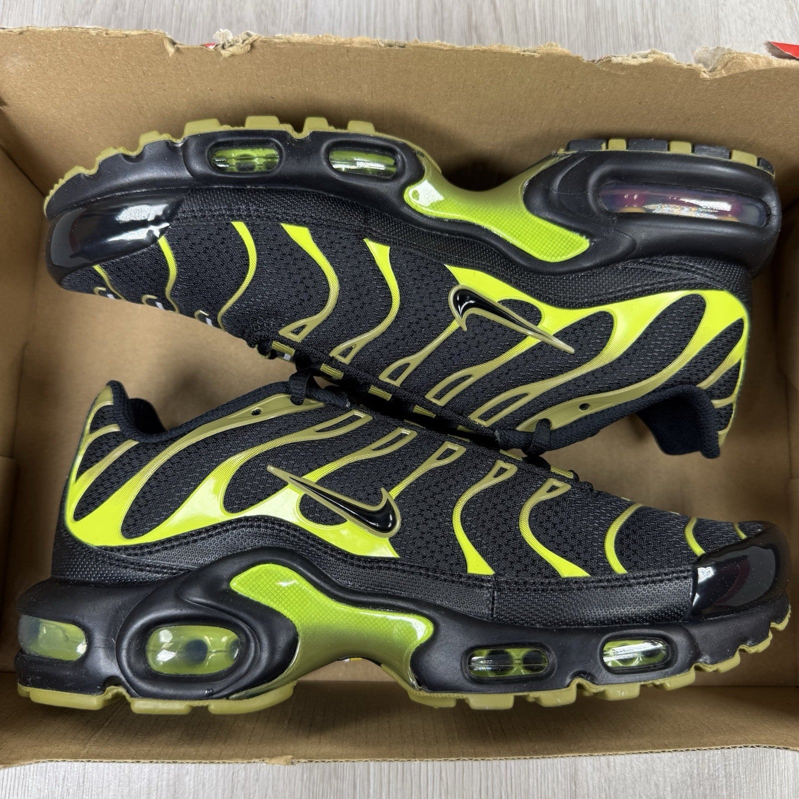 Nike Air Max Plus TN Trainers Black Moss Size UK5.5 DM0032-0108
