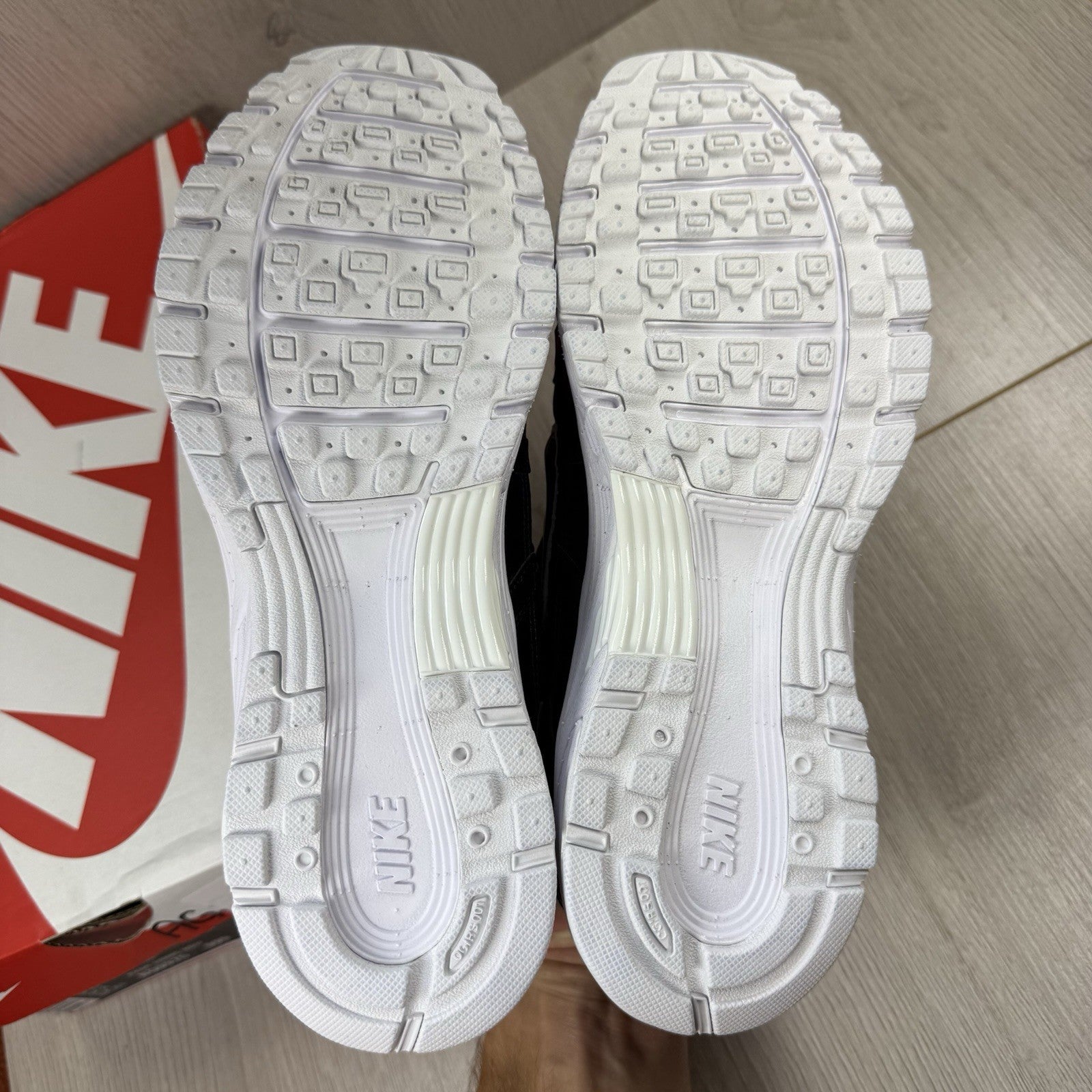 Nike P-6000 Trainers Black Anthracite White Size UK6.5 BV1021-00413