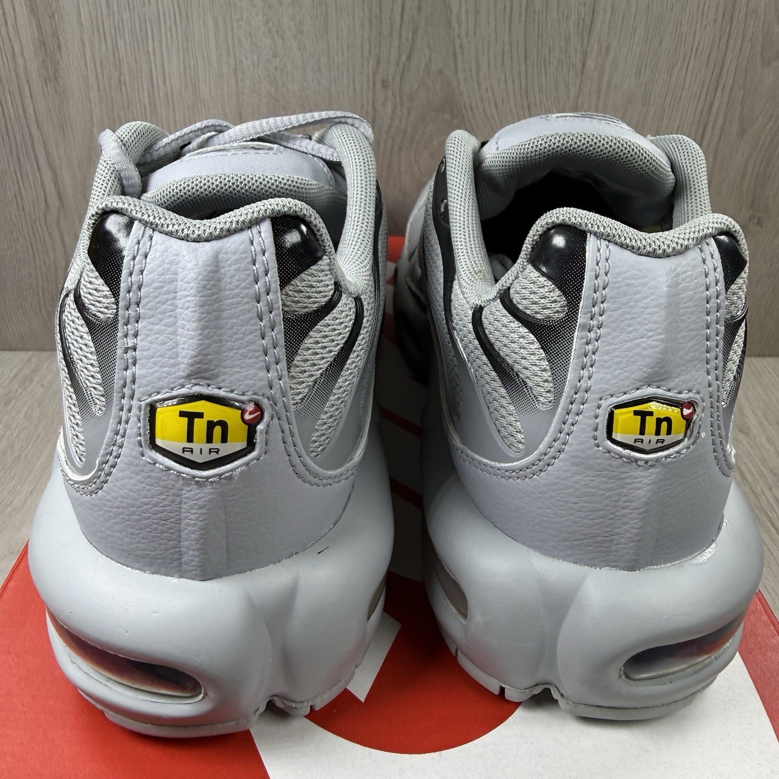 Nike Air Max Plus TN Trainers Wolf Grey Black Size UK6.5 852630-0213