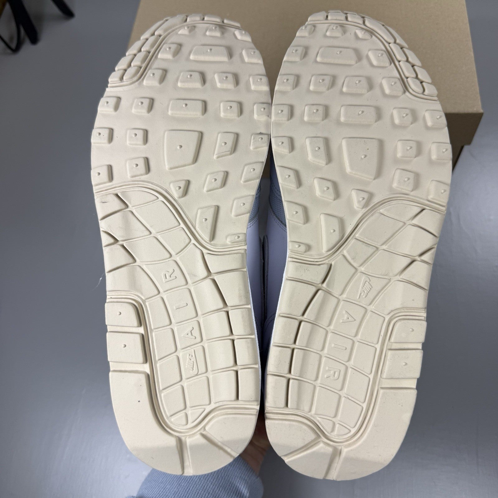 Nike Air Max 1 ID Trainers Grey White Size UK7.5 F08790-90110