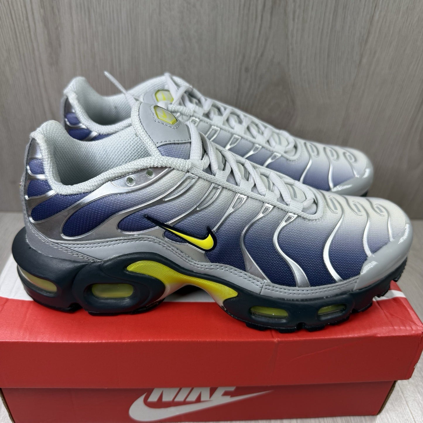 Nike Air Max Plus TN Trainers Obsidian Silver Size UK4.5 HF0030-0011