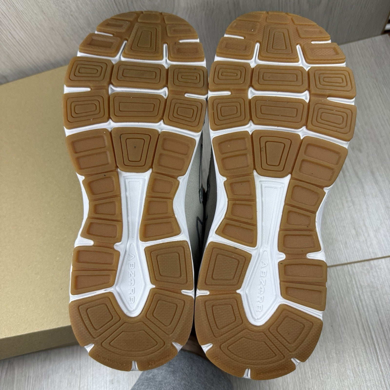 New Balance 840v2 Trainers Grey White Size UK7 WW840GY24