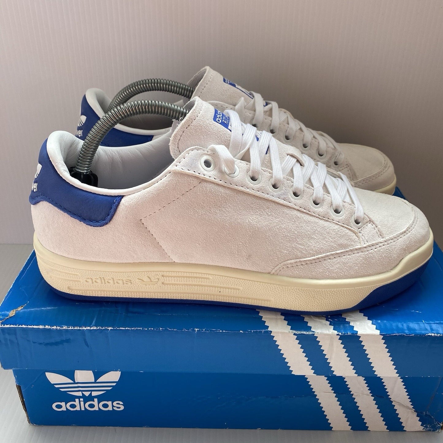 Adidas Originals Rod Laver Trainers White Blue Beige Size UK7 FX56081