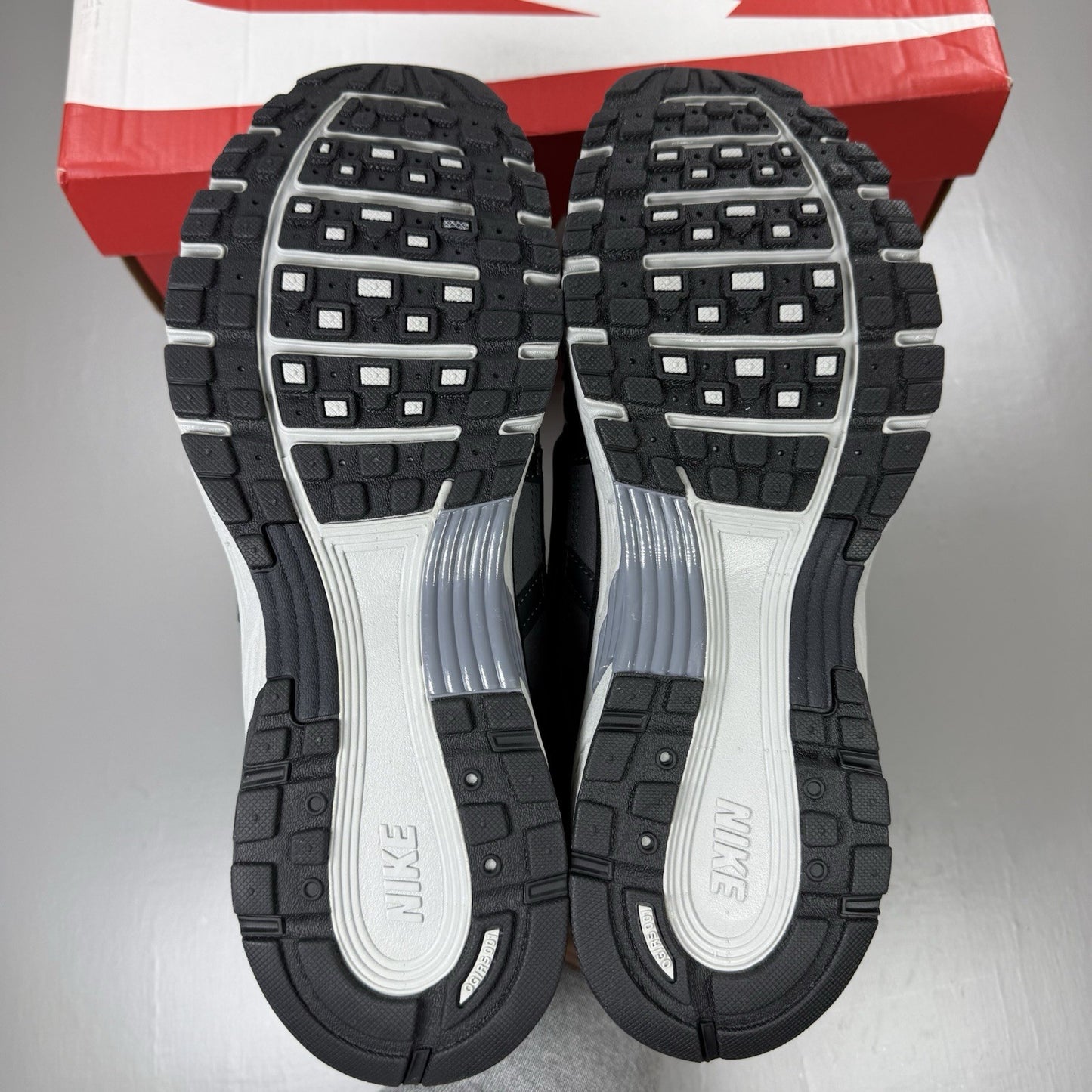 Nike P-6000 Winterised Trainers Anthracite Smoke Grey Size UK7.5 HQ3818 0013